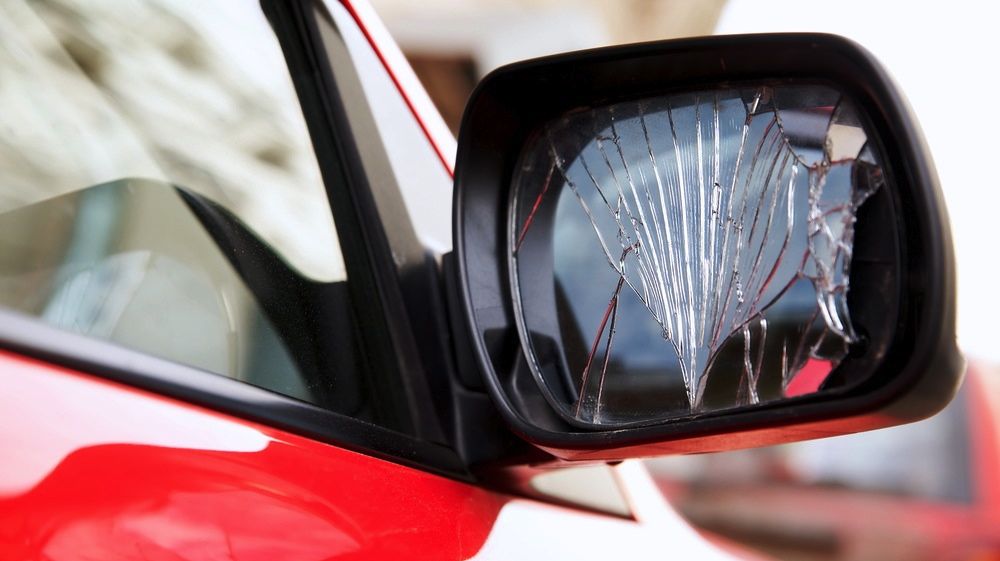 Schaden am Auto: Versicherung beanspruchen oder selbst zahlen?