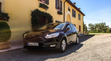 Der Ford Focus Kombi (1.0l) fährt sich wie ein aufgeweichtes Baguette auf Rädern