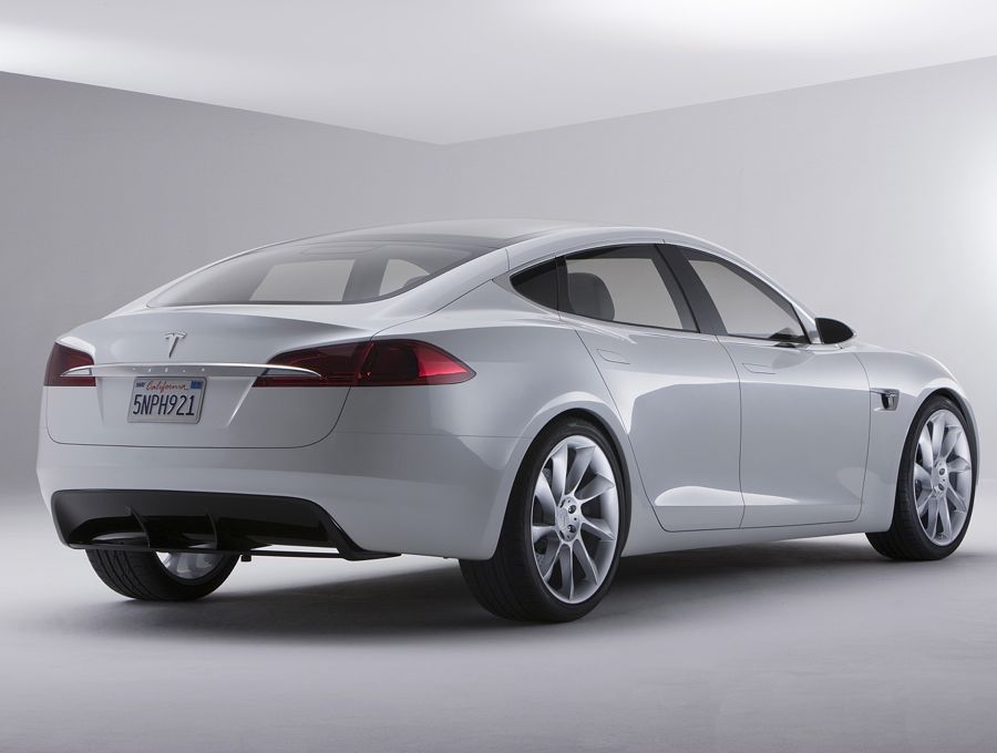 Tesla Modell S 2011