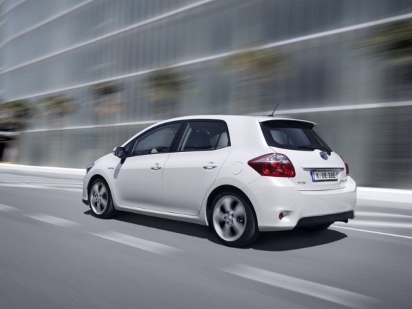 Toyota Auris Hybrid Bilder, Preise und technische Daten