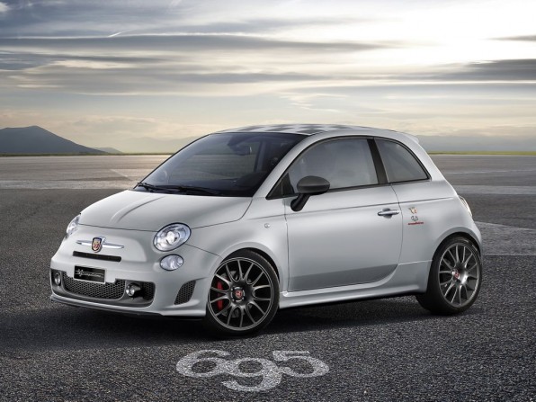 abarth sondermodelle iaa 2011 img 1 596x447 - IAA 2011: Abarth kommt mit drei Sondermodellen