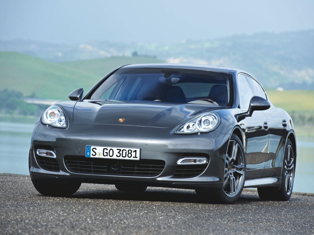 Porsche Panamera Turbo S (2011)