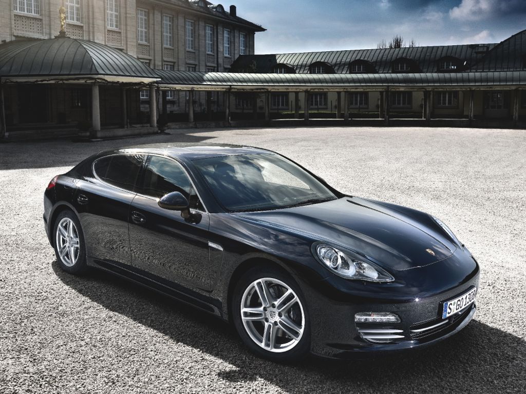 Porsche Panamera 4 (2011)