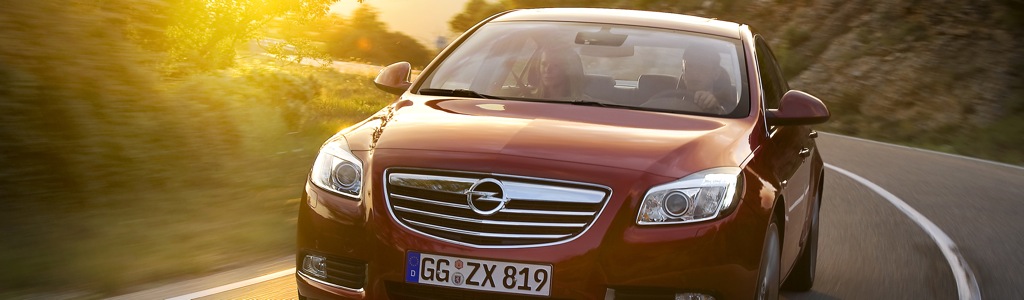 opel insignia 4tuere mj2011 teaser 11 - Cadillac Esaclade in Genf 2006