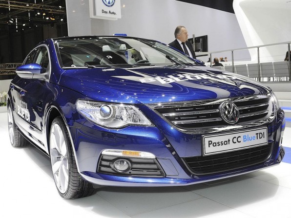 vw passat cc blue tdi mj 2011 teaser 13 596x447 - VW Passat CC Exclusive (2011)