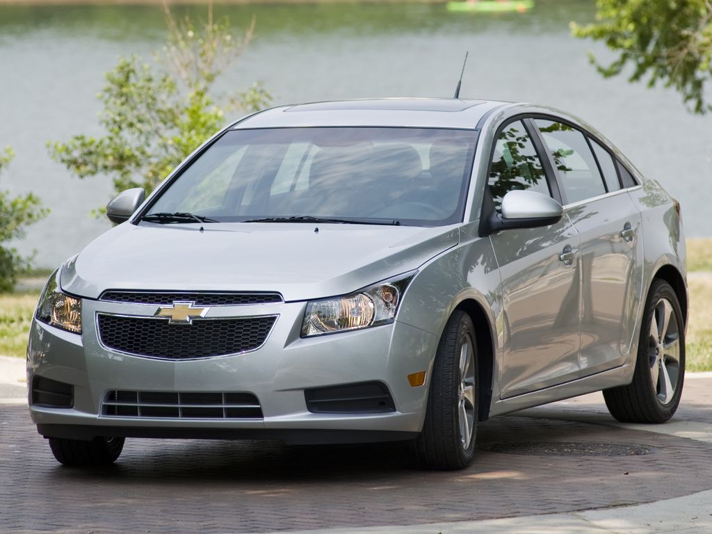 Chevrolet Cruze Sedan (2012)