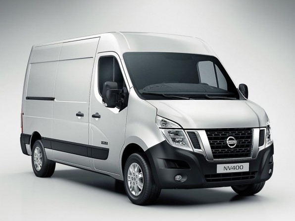 nissan nv400 mj2012 img 1 596x447 - Nissan NV400 (2011)