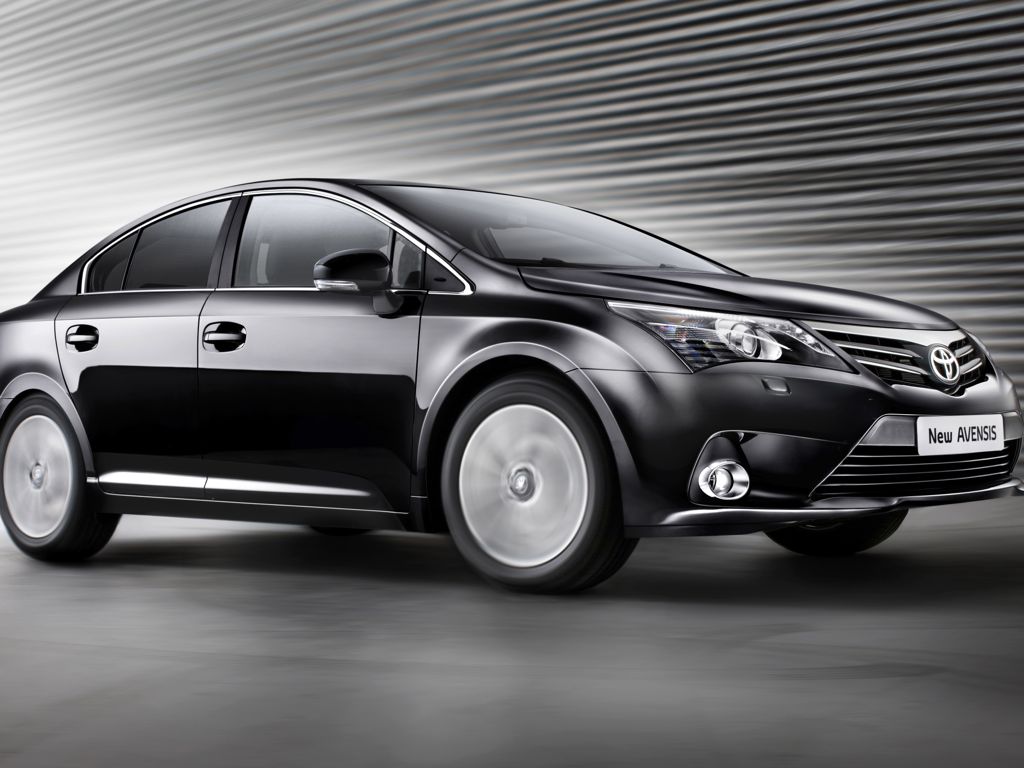 Toyota Avensis Limousine (2012)