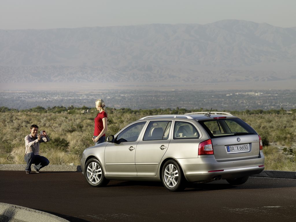 Skoda Octavia FAMILY (2012)