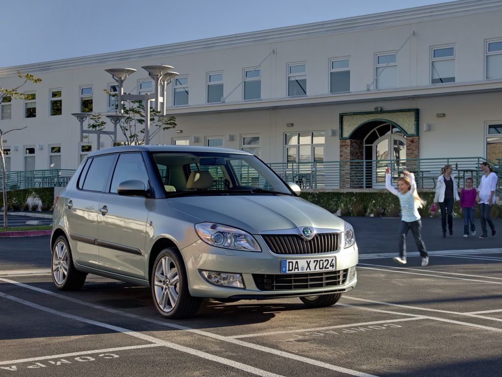 Skoda Fabia Limousine (2012)