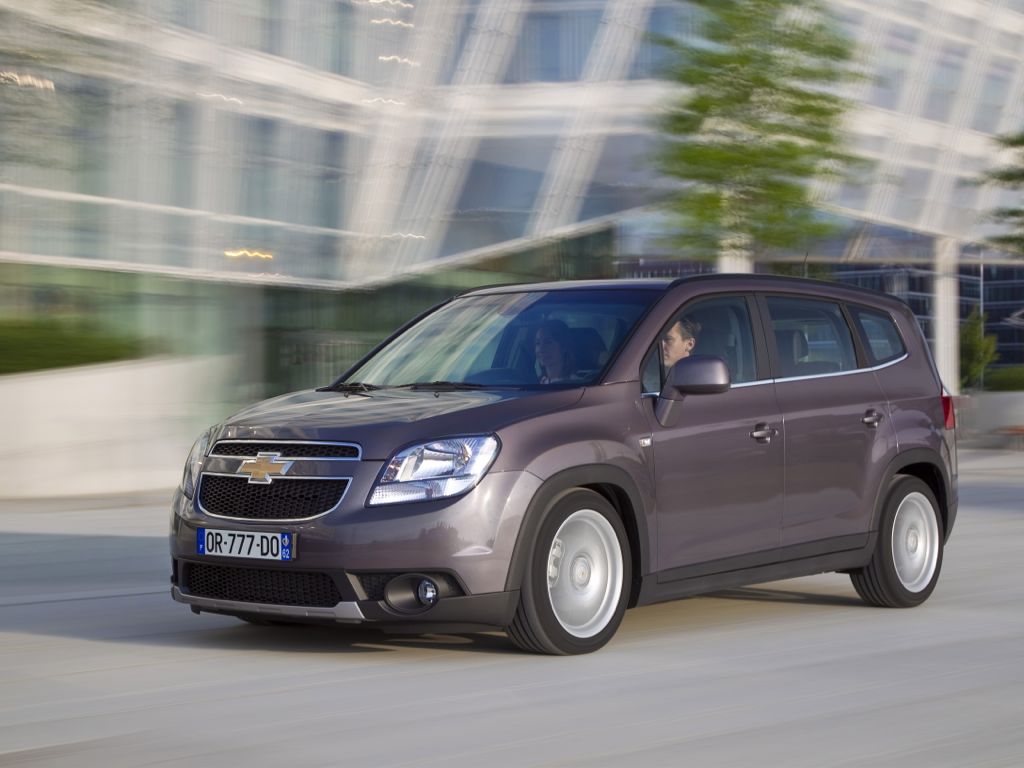 Chevrolet Orlando (2012)