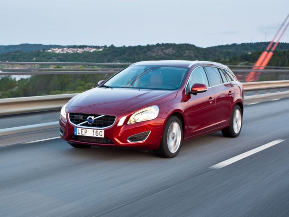 volvo v60 mj2012 img 1 596x447 - Volvo V60 (2012)