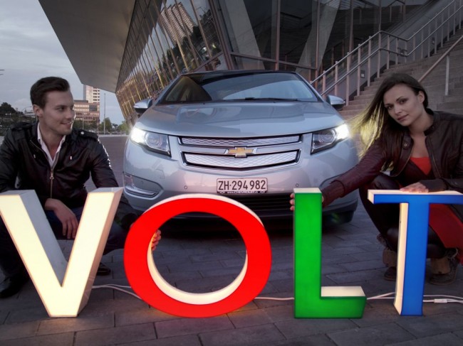 chevrolet volt mj2012 img 2 650x487 - Mitsubishi Pajero (2012)