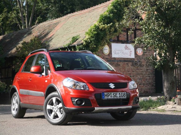 suzuki sx4 mj2012 img 01 596x447 - Suzuki SX4 (2012)