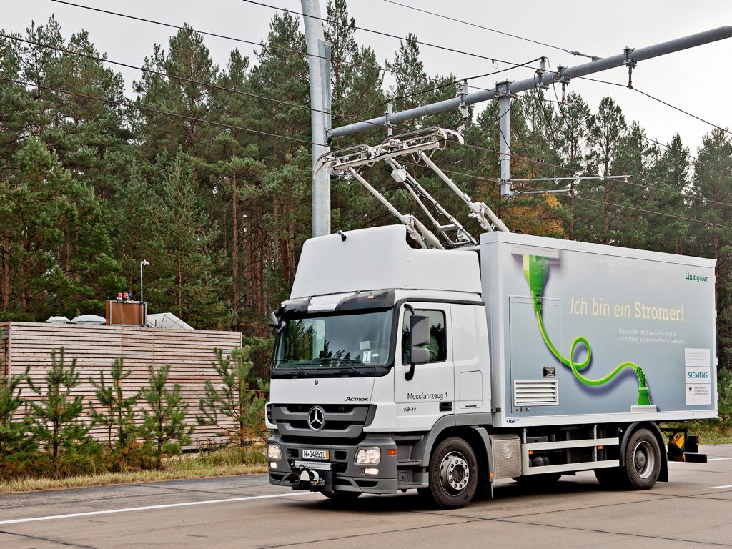 Elektromobilität: Siemens eHighway – Hybrid LKWs mit Oberleitung