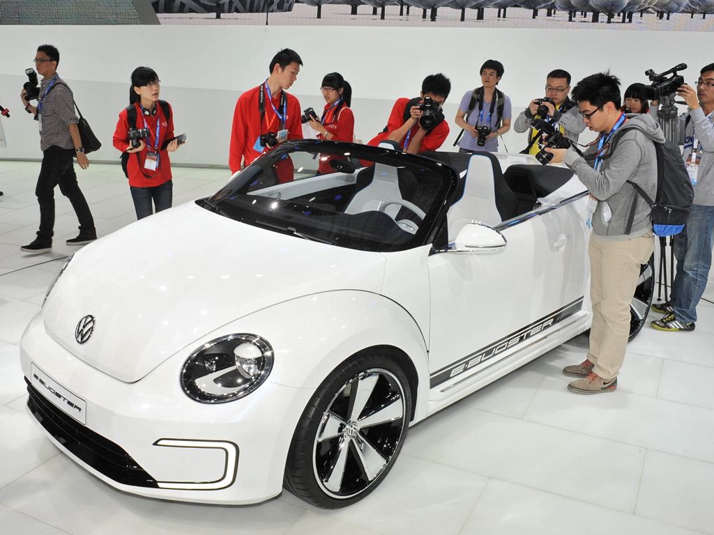 auto china 2012 special1 - Der i8 Spyder Concept ist ein sparsamer Roadster