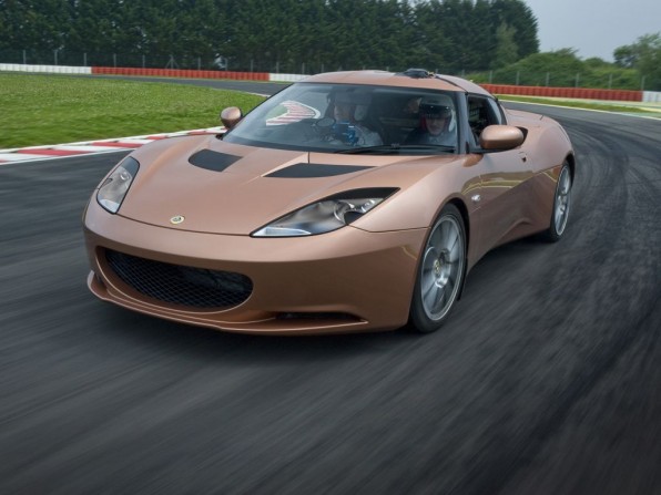 lotus evora 414e hybrid mj2012 img 01 596x447 - Lotus Hybrid 414E: Den Evora unter Strom gesetzt