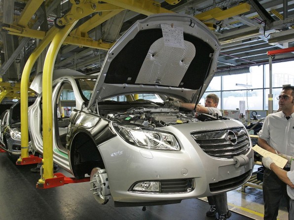 opel kurzarbeit opel1 596x446 - Kurzarbeit bei Opel – 20 Tage stehen die Bänder schneller still