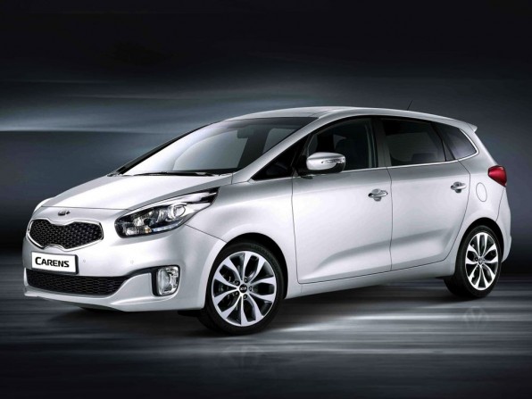 kia carens mj2013 img 1 596x447 - Paris 2012: Kia Premieren auf dem Auto Salon