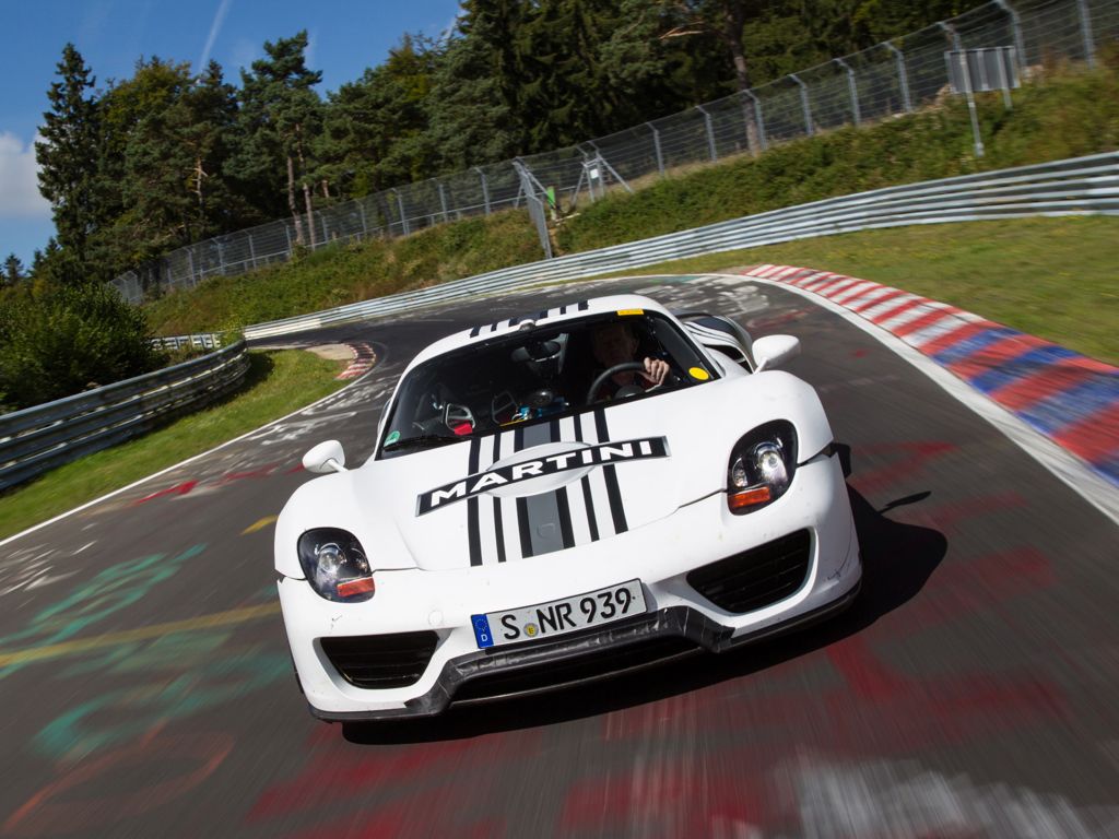 Porsche 918 Spyder absolviert Nordschleife in 7:14 Minuten