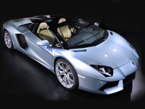 lamborghini aventador lp 700 4 roadster img 04 596x447 - Lamborghini Aventador LP 700-4 Roadster (2013)