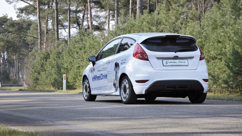 ford e wheel drive 2 - Ford Fiesta e-Wheeldrive - Viel Platz im Innenraum dank Radnabenmotor