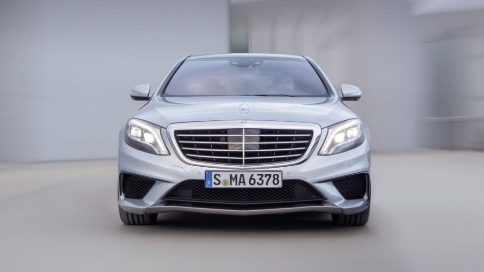 mercedes benz s 63 amg mj2014 img 5 960x540 - Mercedes-Benz S 63 AMG: Preisliste der High-Performance-Limousine beginnt bei 178.420 Euro