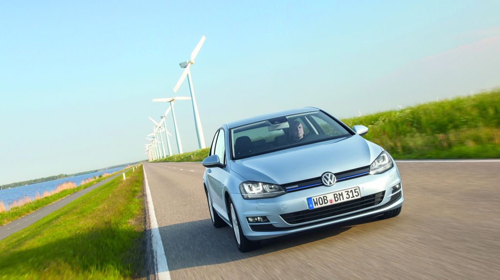 VW Golf TDI BlueMotion (2013)