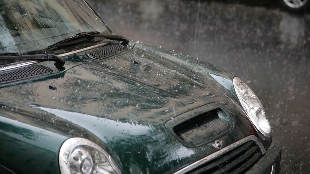 Wer zahlt, wenn das Hochwasser das Auto verschlingt?