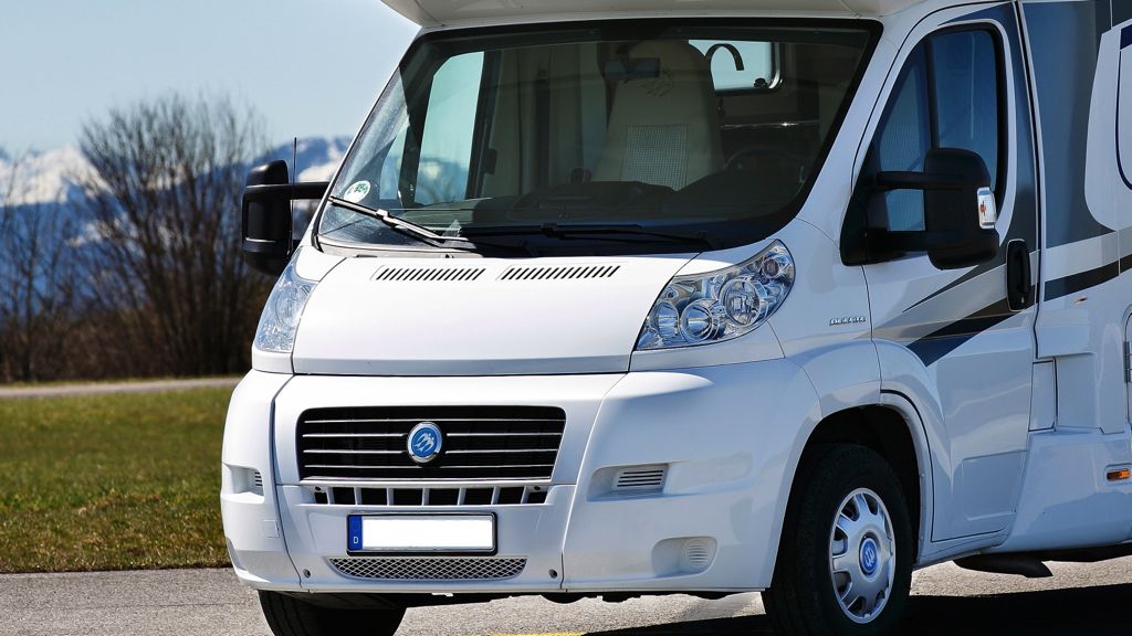 Wohnmobil Test: Sky Traveller 600 DKG von Knaus im ADAC Check