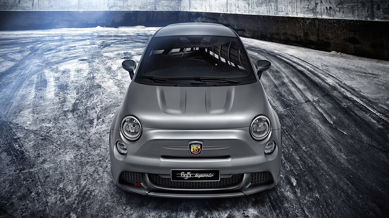 Abarth 695 Biposto 03 - Abarth 695 Biposto: Rassiges Biest - vollständig kompromisslos.