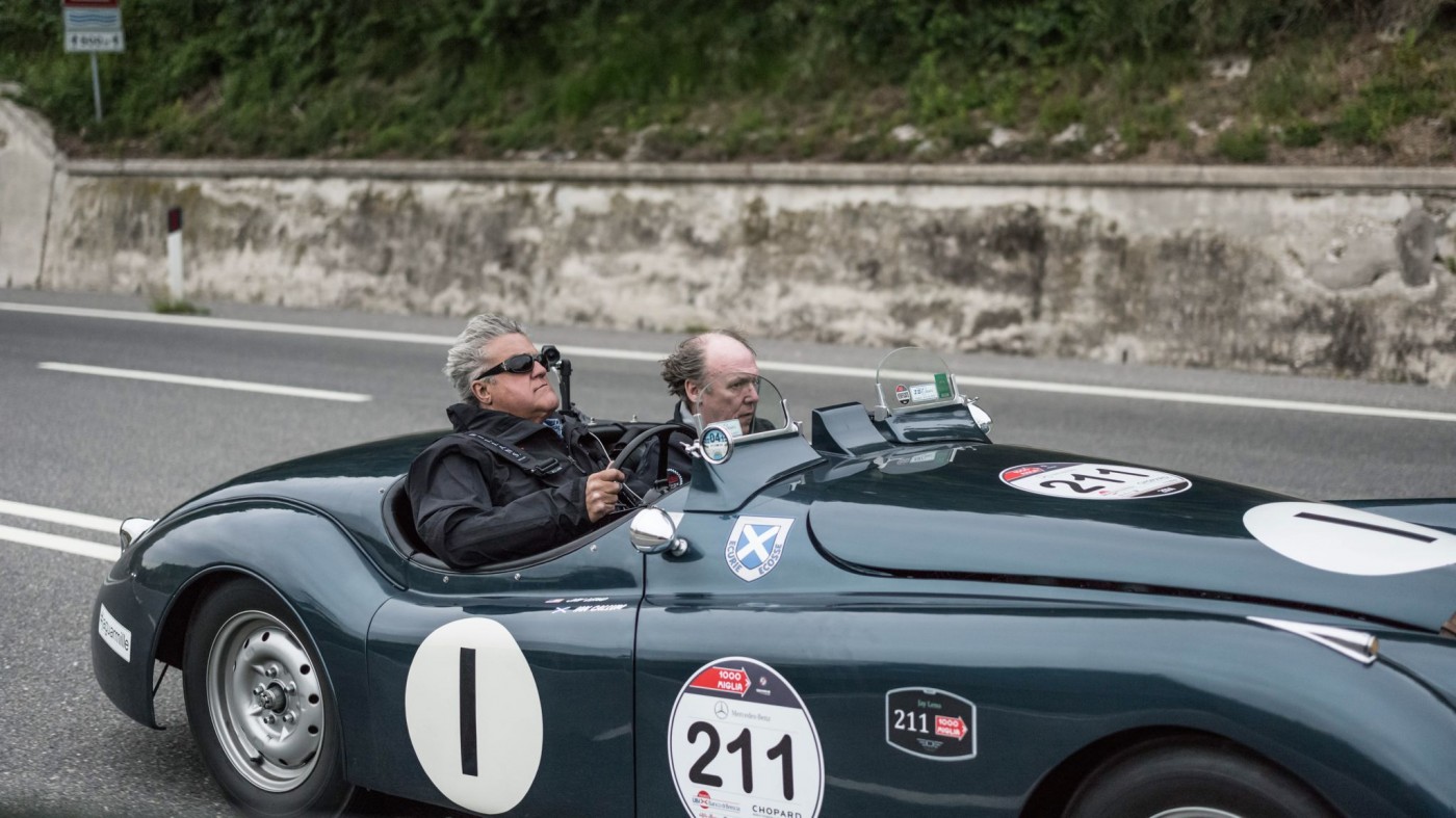 L1000680 1400x787 - Mille Miglia 2014: Wie die 1000 Meilen wirklich sind und warum Jay Leno im Liegen fährt