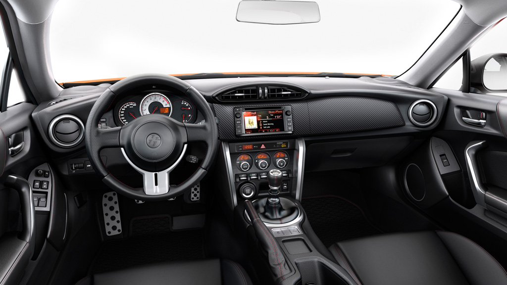 Toyota GT86 Interior - Toyota GT86 (2015): Weiterhin unter 30.000 Euro und ab jetzt sogar mit aerodynamischer Antenne!