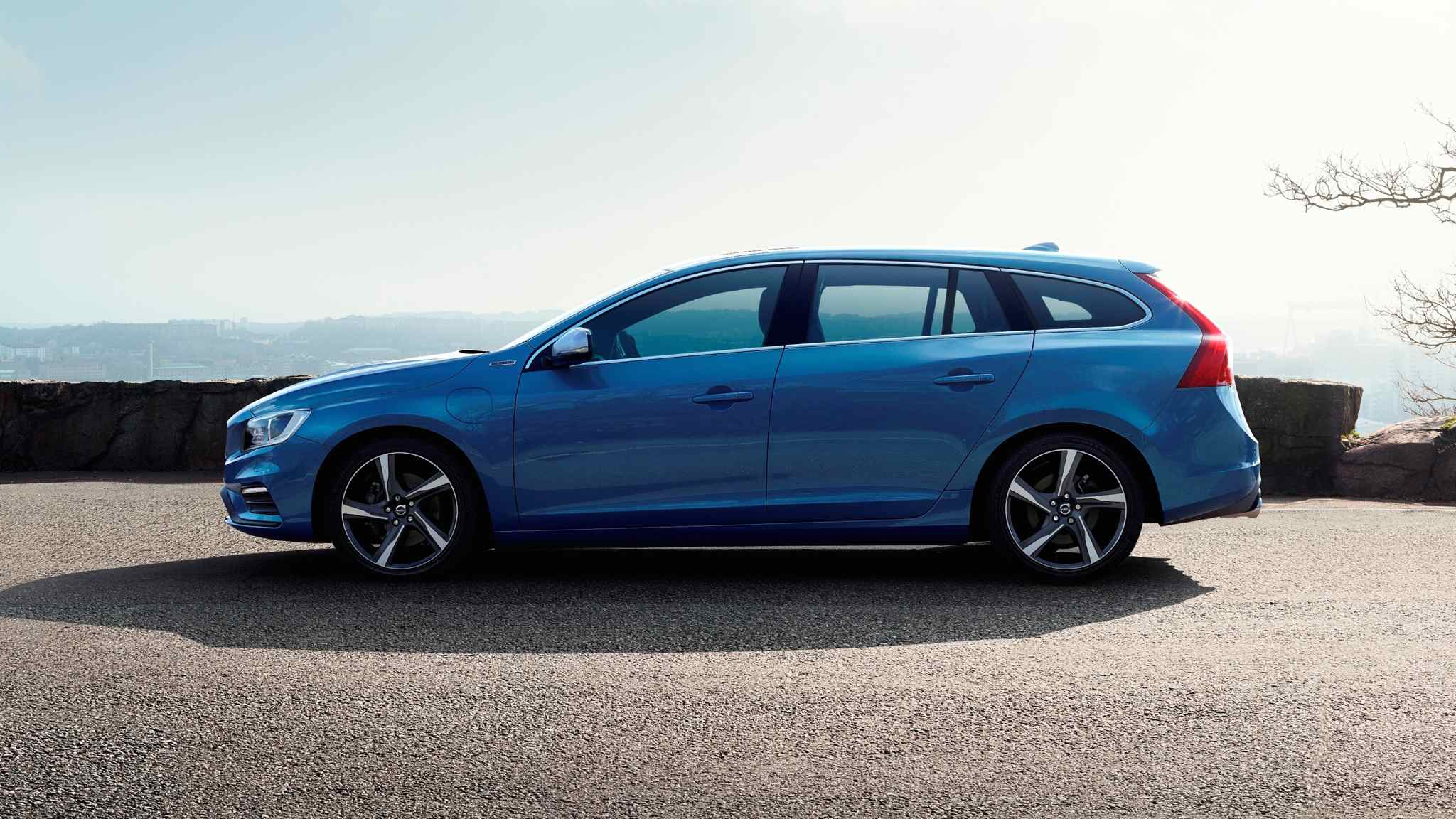 Technische Daten: Volvo V60 Plug-In-Hybrid R-Design