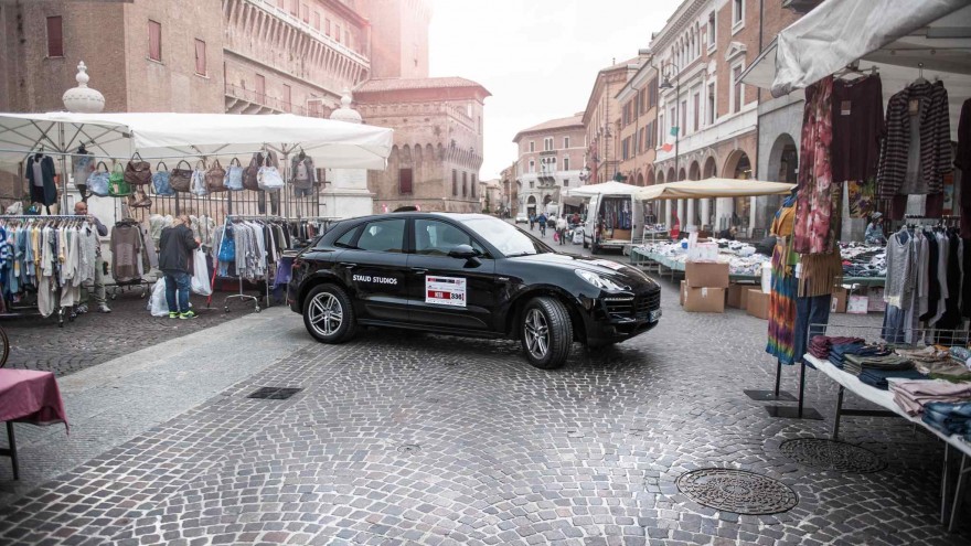 Porsche Macan in Italien19 880x495 - Porsche Macan Diesel S: Der rassige Tiger mit dem Asphalt-Magneten.