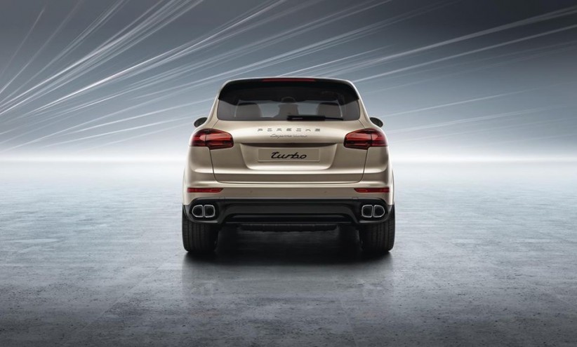 1Foto 822x495 - Porsche Cayenne: der Perfekte mit dem Problem-Heck (Video)