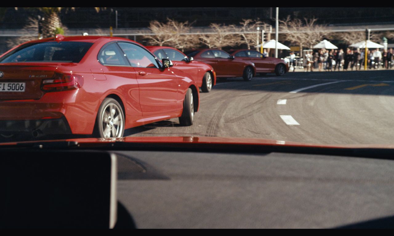 BMW M235i Coupé: 20 heiße Reifen im Kreisverkehr!