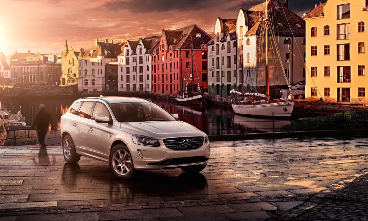 Volvo XC60 D4 AWD: Preise, Bilder und Daten.