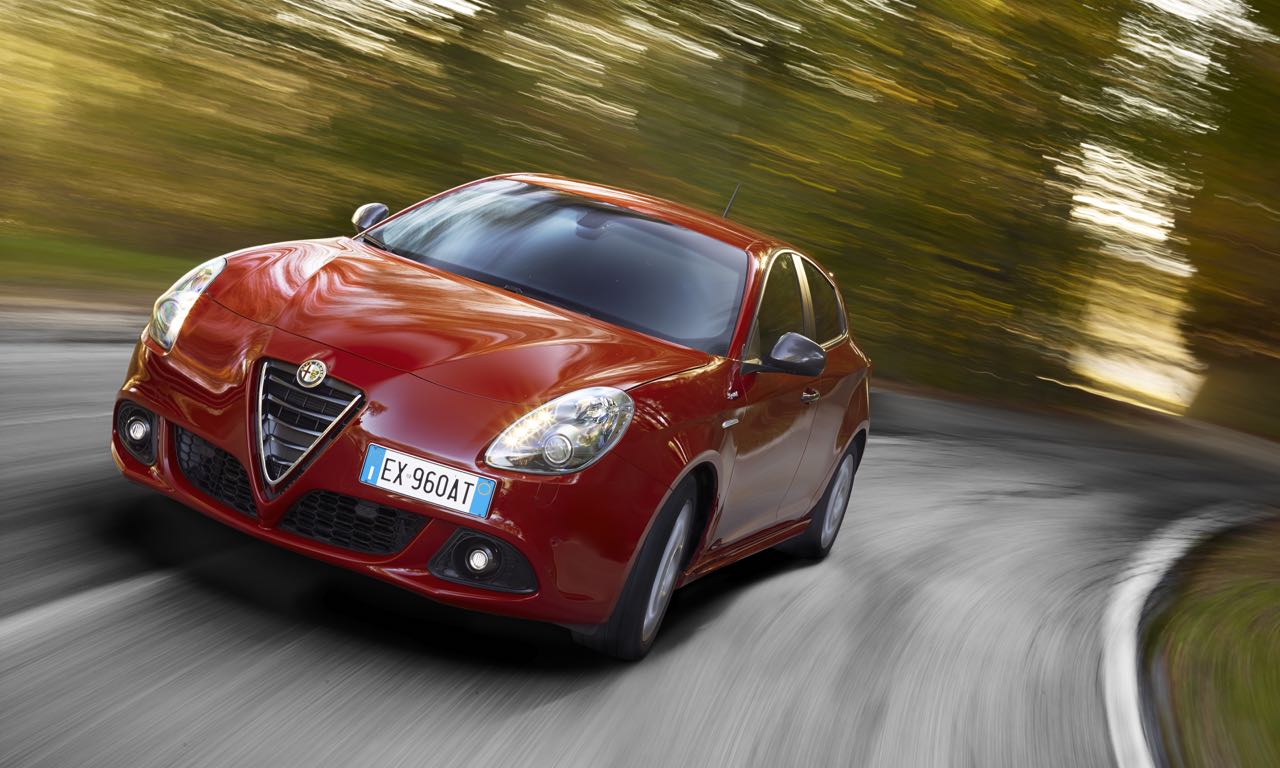Alfa Romeo Giulietta Sprint: Preisgünstiges Sondermodell mit neuem Motor.