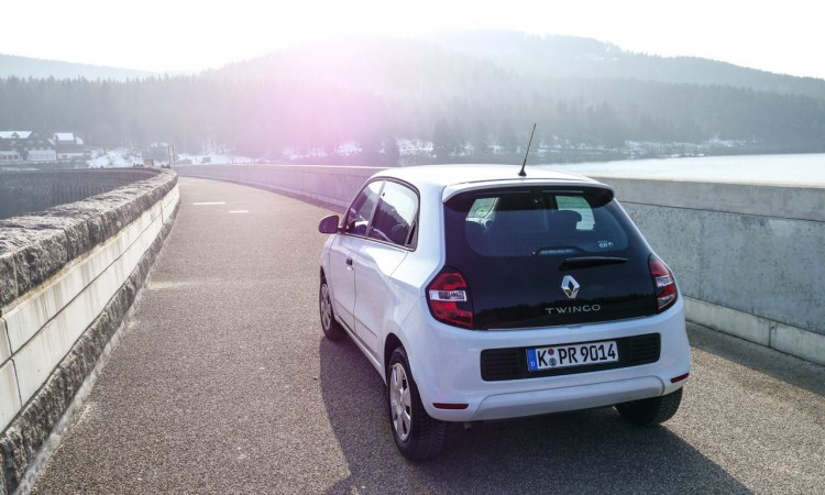 Renault Twingo Fahrbericht AUTOmativ 52 750x450 - Fahrbericht Renault Twingo SCe 70: Heckmotor mit Heckantrieb! Spaß jedoch begrenzt.