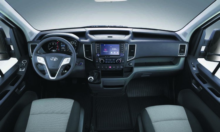 Hyundai H350 Interieur 750x450 - Hyundai H350: Produktionsstart für den 3,5-Tonner Kastenwagen