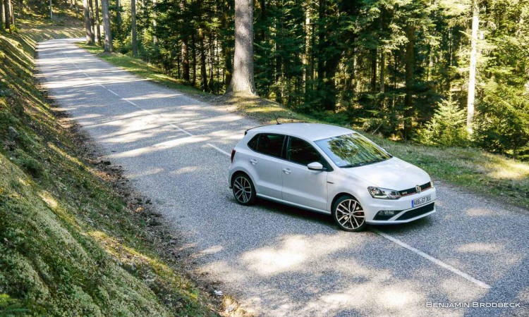 P1140925 750x450 - Fahrbericht VW Polo GTI: Nachtfahrt durch die bunten Straßen von Colmar.