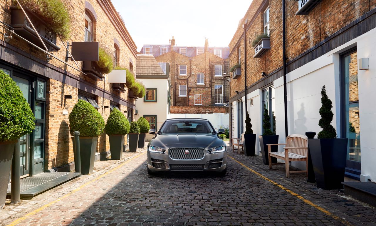 Der neue Jaguar XE 20d ist ab morgen für 36.450 Euro erhältlich!