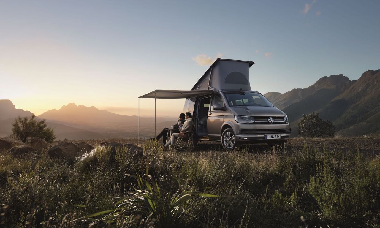 VW California: T6 Camper startet bei 41.429,85 Euro.