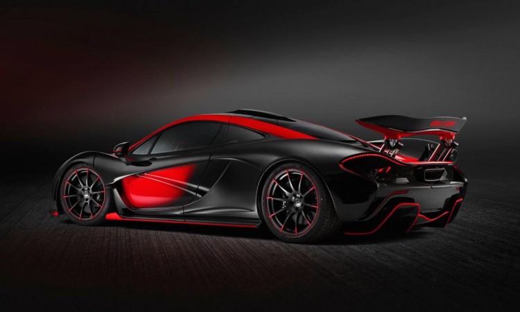 Wir berichteten in letzter Zeit über viele außergewöhnliche McLaren P1 da war zum Beispiel der Kiwi McLaren für Neuseeland oder das neue blaue Spielzeug für Formel 1 Rennfahrer Lewis Hamilton. Noch gibt es keine straßenzugelassenen 3 750x450 - McLaren P1 #84: Der mit Abstand aufregendste McLaren P1 bislang.