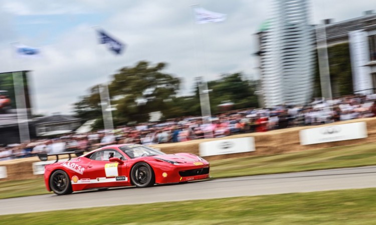 Ferrari hat uns ein paar bewegte Bilder vom Goodwood Festival of Speed 2015 zukommen lassen dessen Inhalte wir natürlich sehr gerne weitergeben 1 750x450 - Das Goodwood Festival of Speed 2015 aus Sicht von Ferrari. Schon cool!