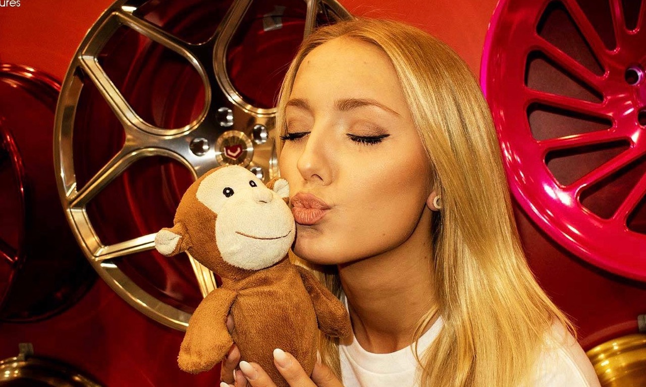 Essen Motor Show 2015 Heiße Girls Starke Sportwagen und Tuning Autos