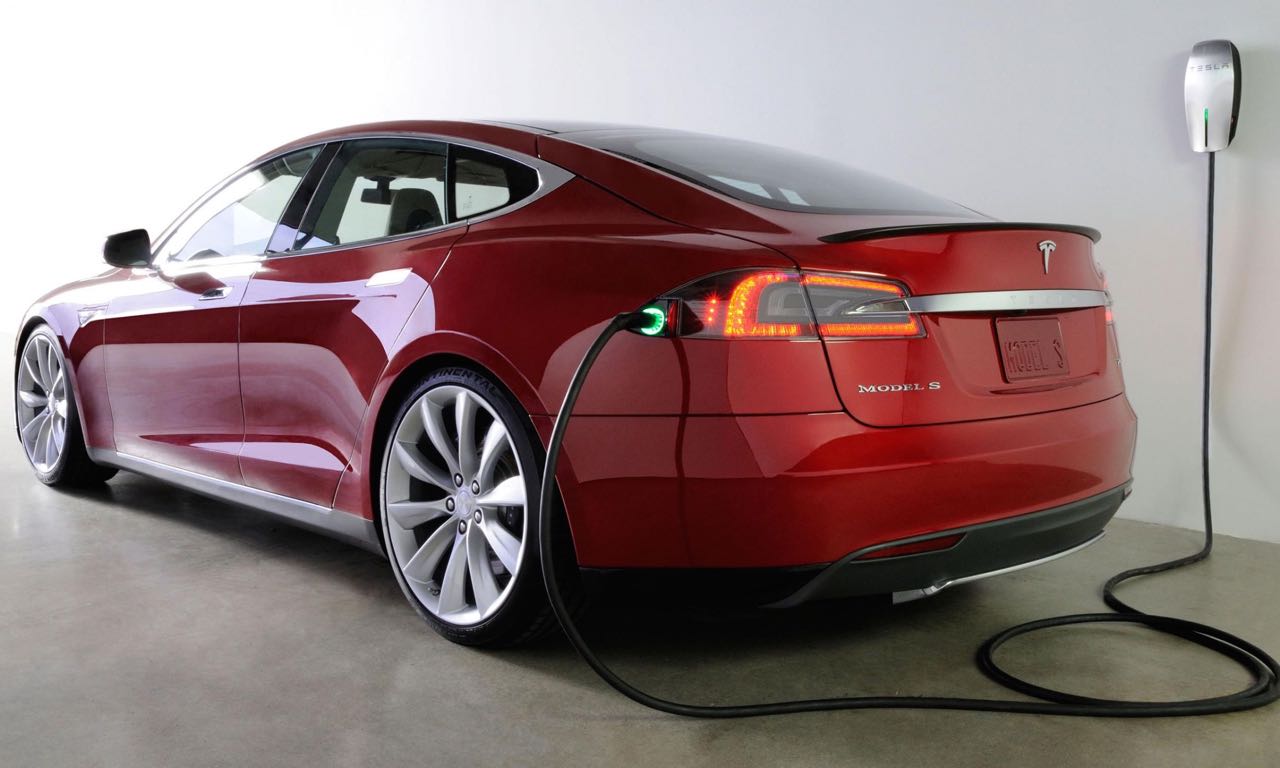 Tesla Model S P85D 08