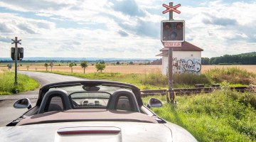 Tour durch Ost-Europa mit einem Porsche Boxster GTS von Stuttgart ueber Plzen/Pilsen ueber Prag/Praha über Brno/Bruenn über Olmitz/Olomouc ueber Wien/Vienna ueber Steiermark und Tirol zurueck nach Stuttgart AUTOmativ-Tour