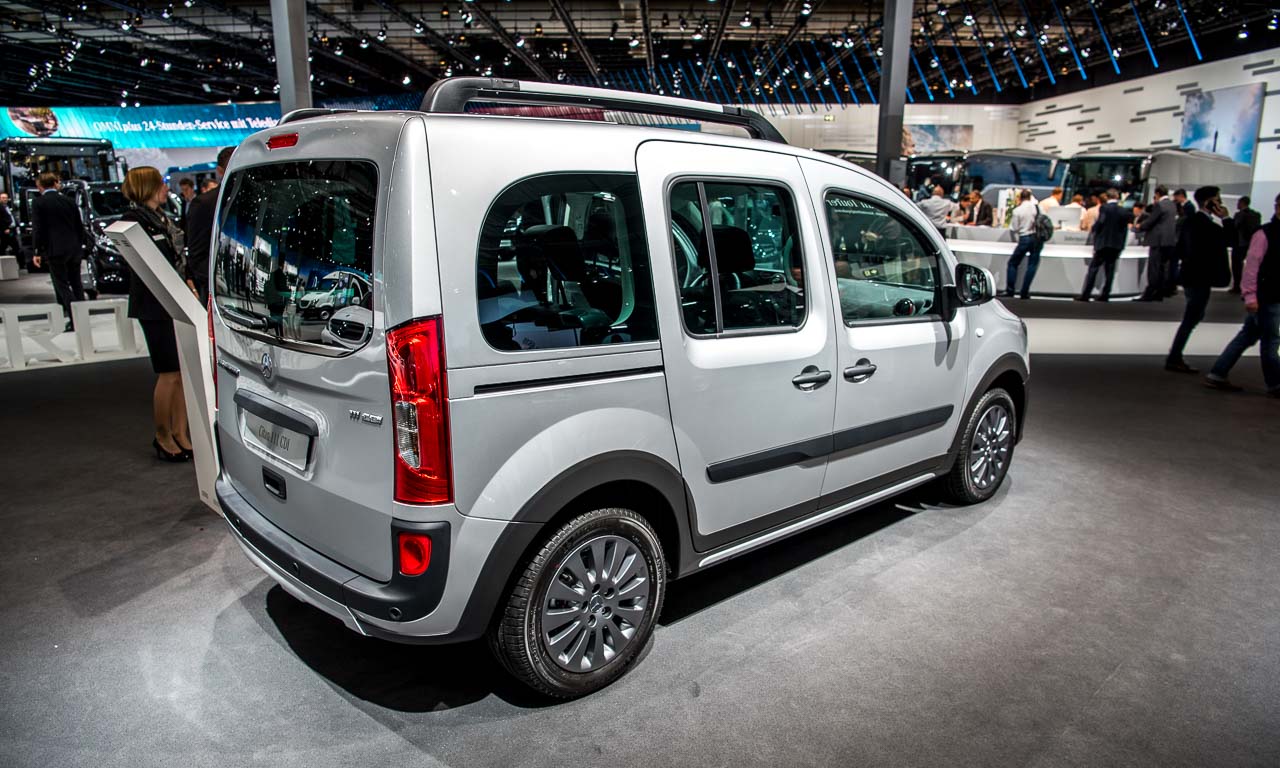 Noch mehr Attraktivität für den Mercedes Citan dank roter Interieur-Akzente!